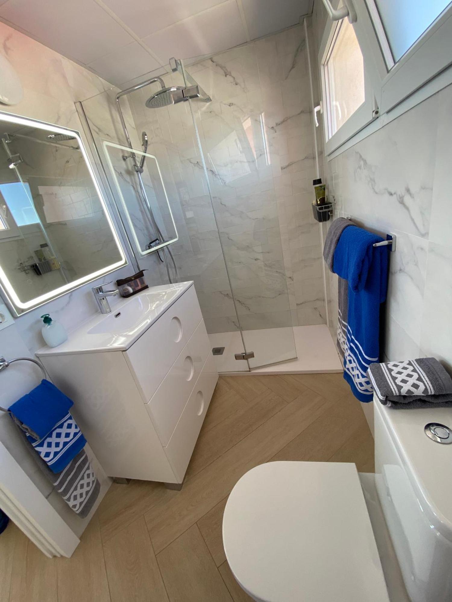 Precioso Apartamento Con Piscina Torremolinos Luaran gambar