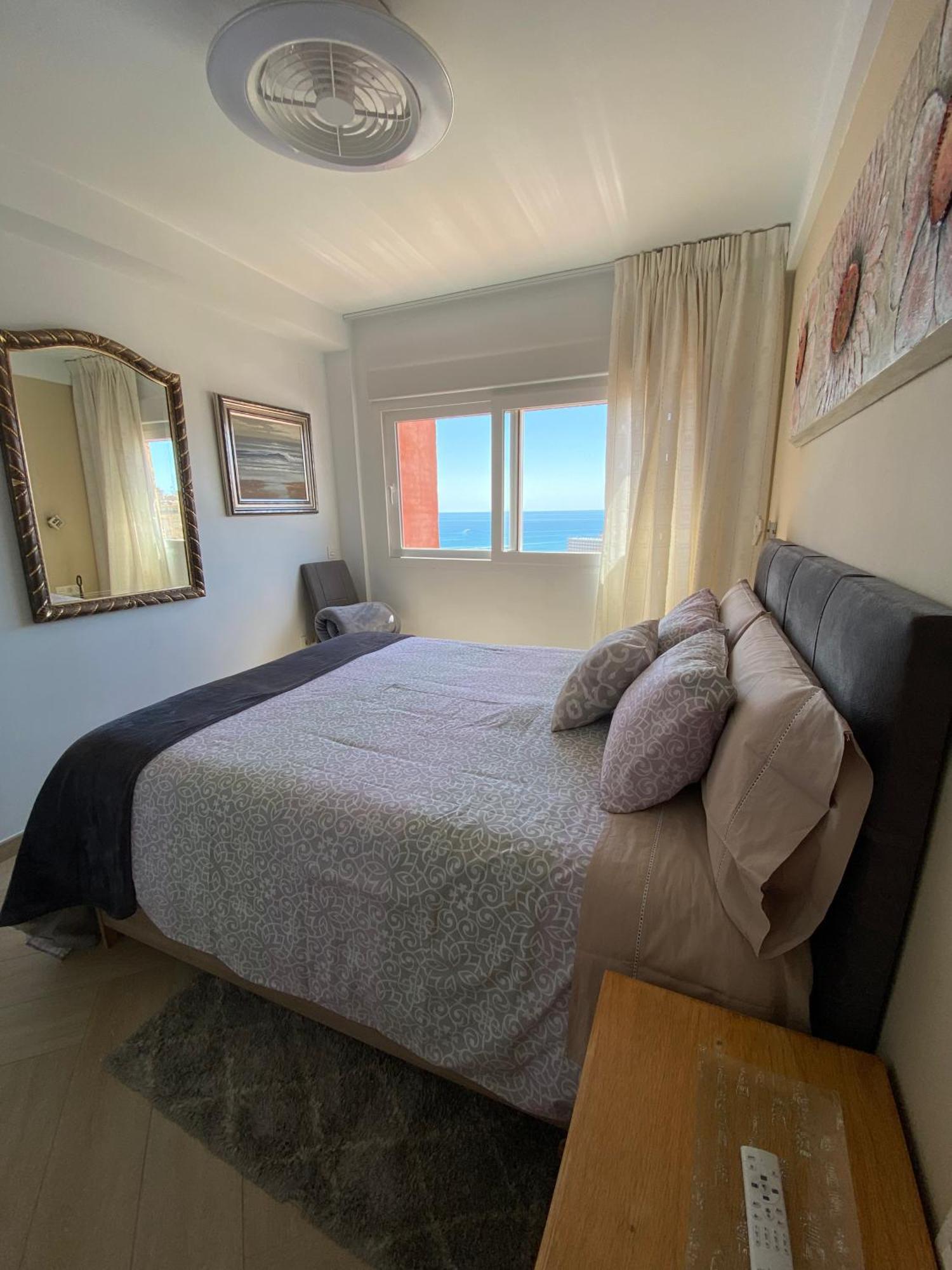 Precioso Apartamento Con Piscina Torremolinos Luaran gambar